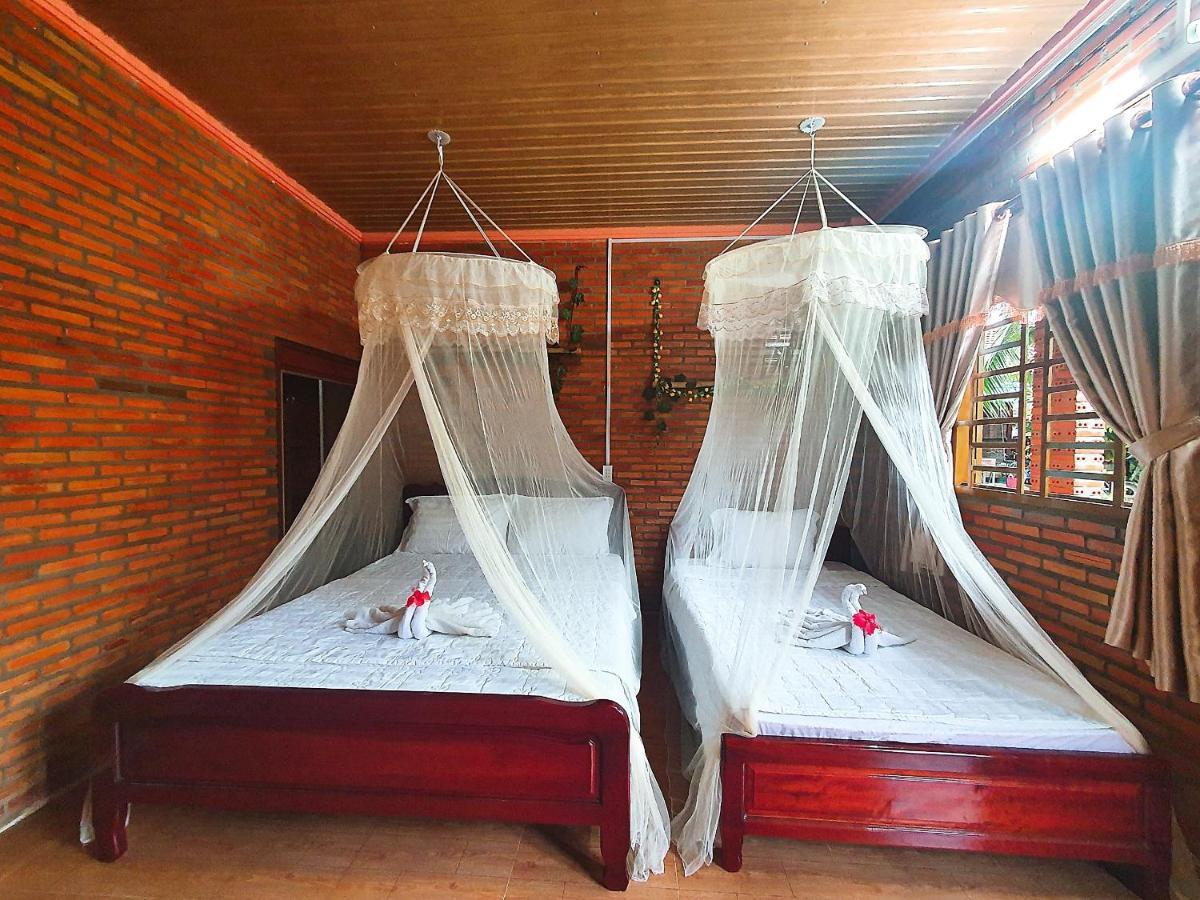 Cat Tien Farmer Lodge Quan Tom Esterno foto